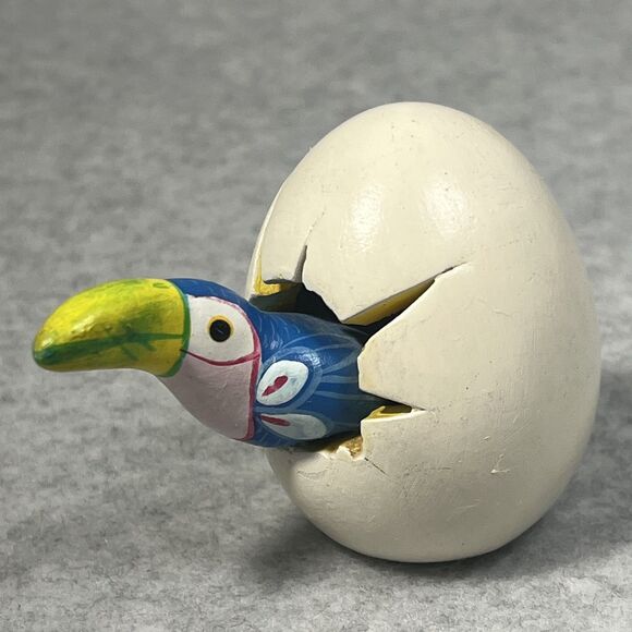 Vintage Hand Painted Parrot Figurines Set Cracking Out of Egg Bird Collectibles - Picture 10 of 16